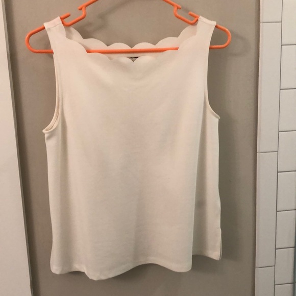 Anthropologie Tops - Anthropologie scallop sleeveless top